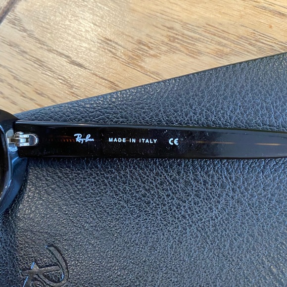 <3 Vintage 90s Ray-Ban - Picture 2 of 5
